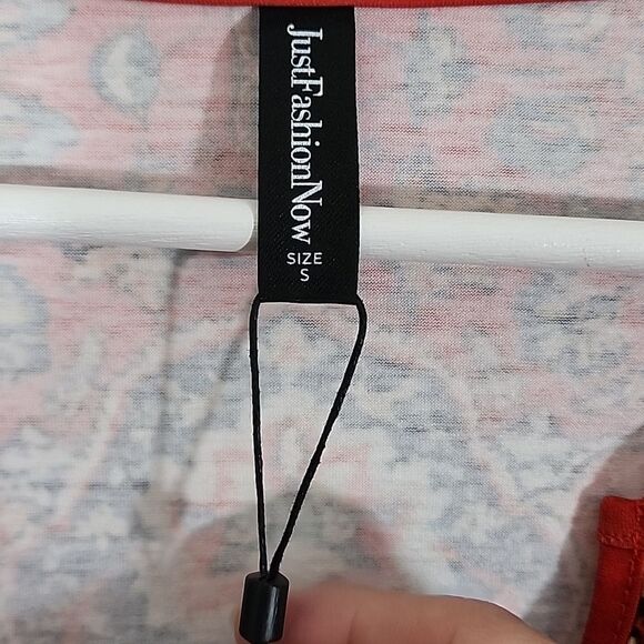 Just Fashion Now colorful mid bell sleeve boho floral top NWT size small - Picture 3 of 7